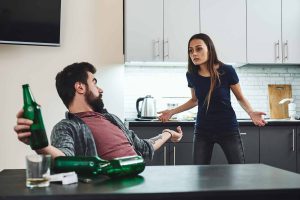 Comportamiento de un alcohólico con su pareja